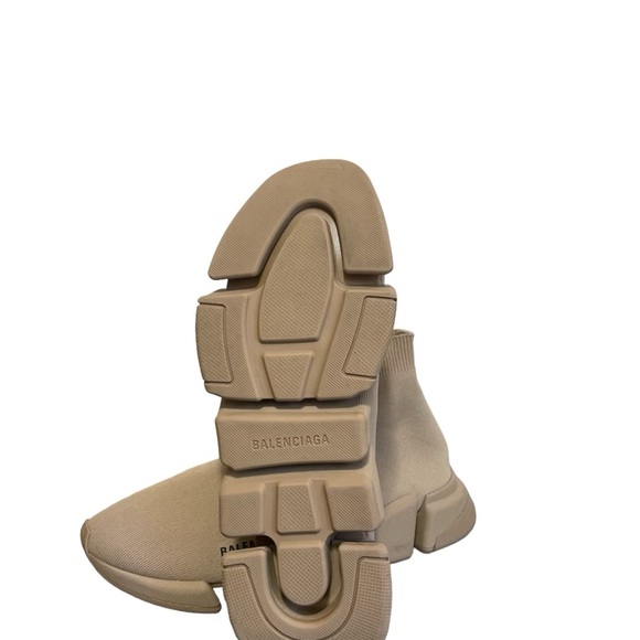 Balenciaga Runner 2.0 Knit Monocolor - Picture 5 of 8